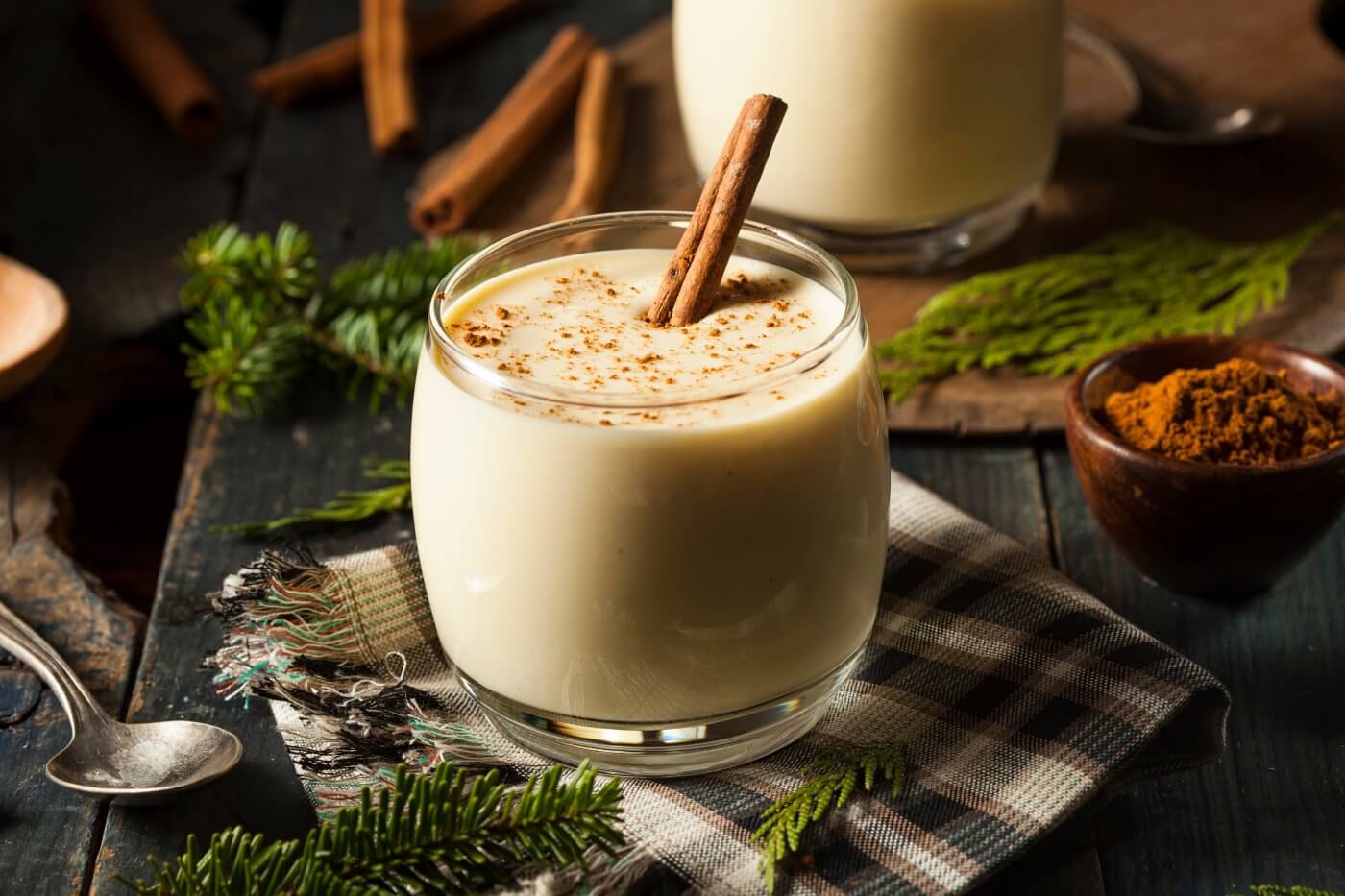 eggnog cocktail